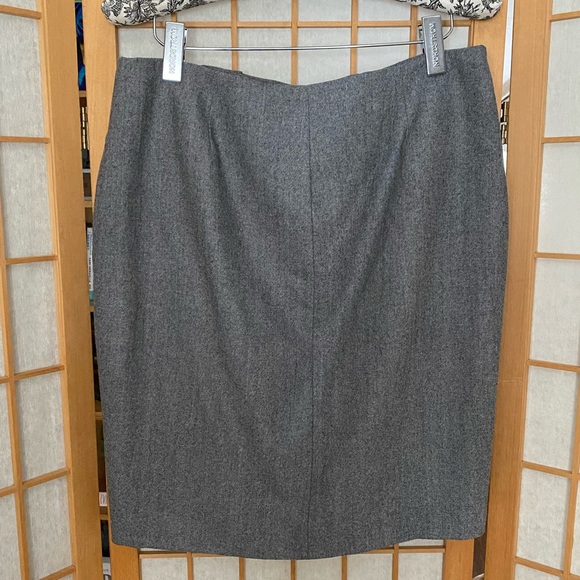 Banana Republic Grey Wool Front Full Zip Ruffle Detail Skirt SZ 10 - Picture 6 of 9